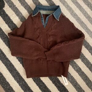 Commense V-Neck Sweater with Denim Collar